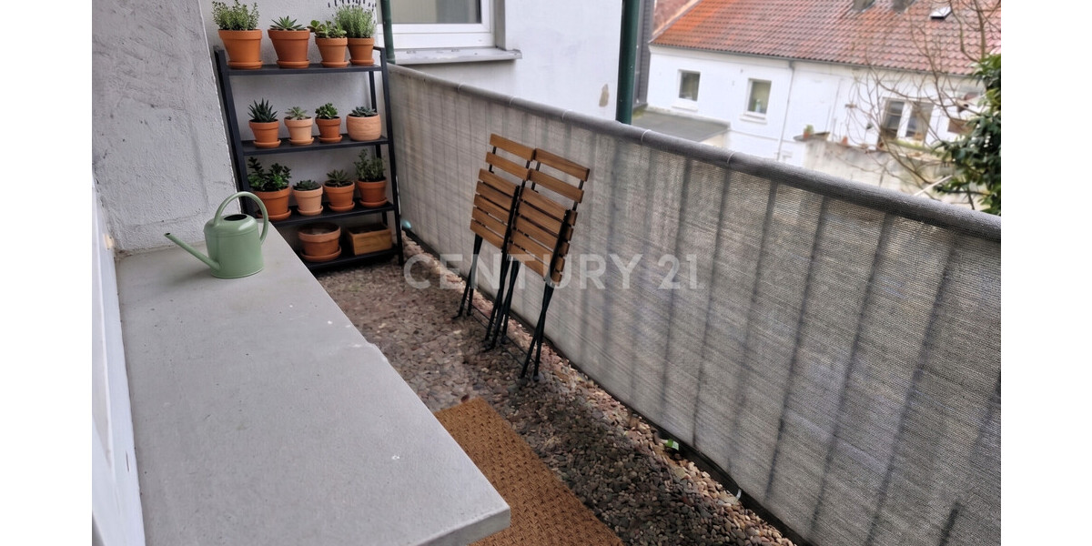 2.OG Balkon (Möbel KI bearbeitet)